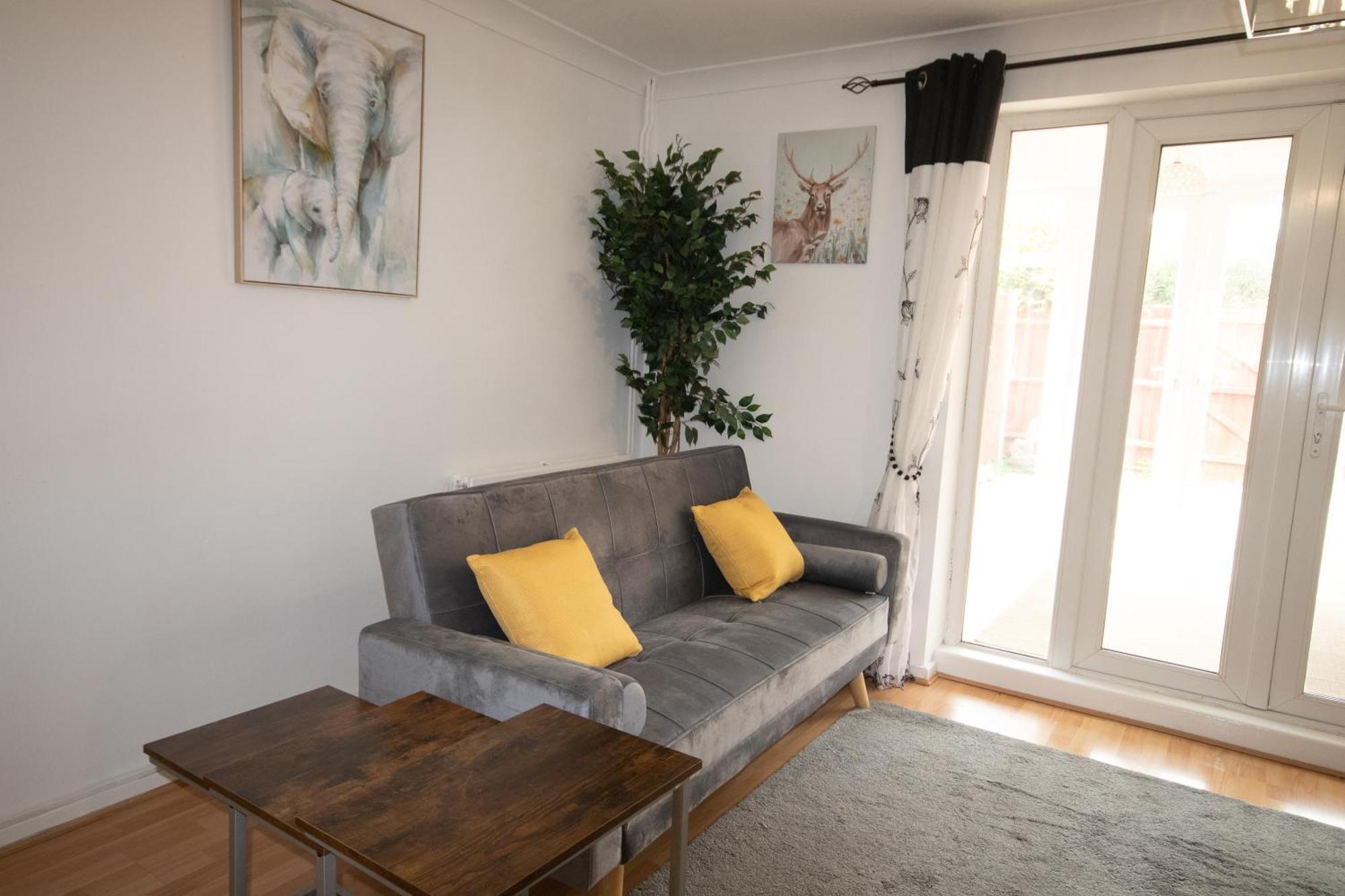 10min To Oxford - 3 Bedrooms - Sleeps 7 - Pets Ok Kidlington