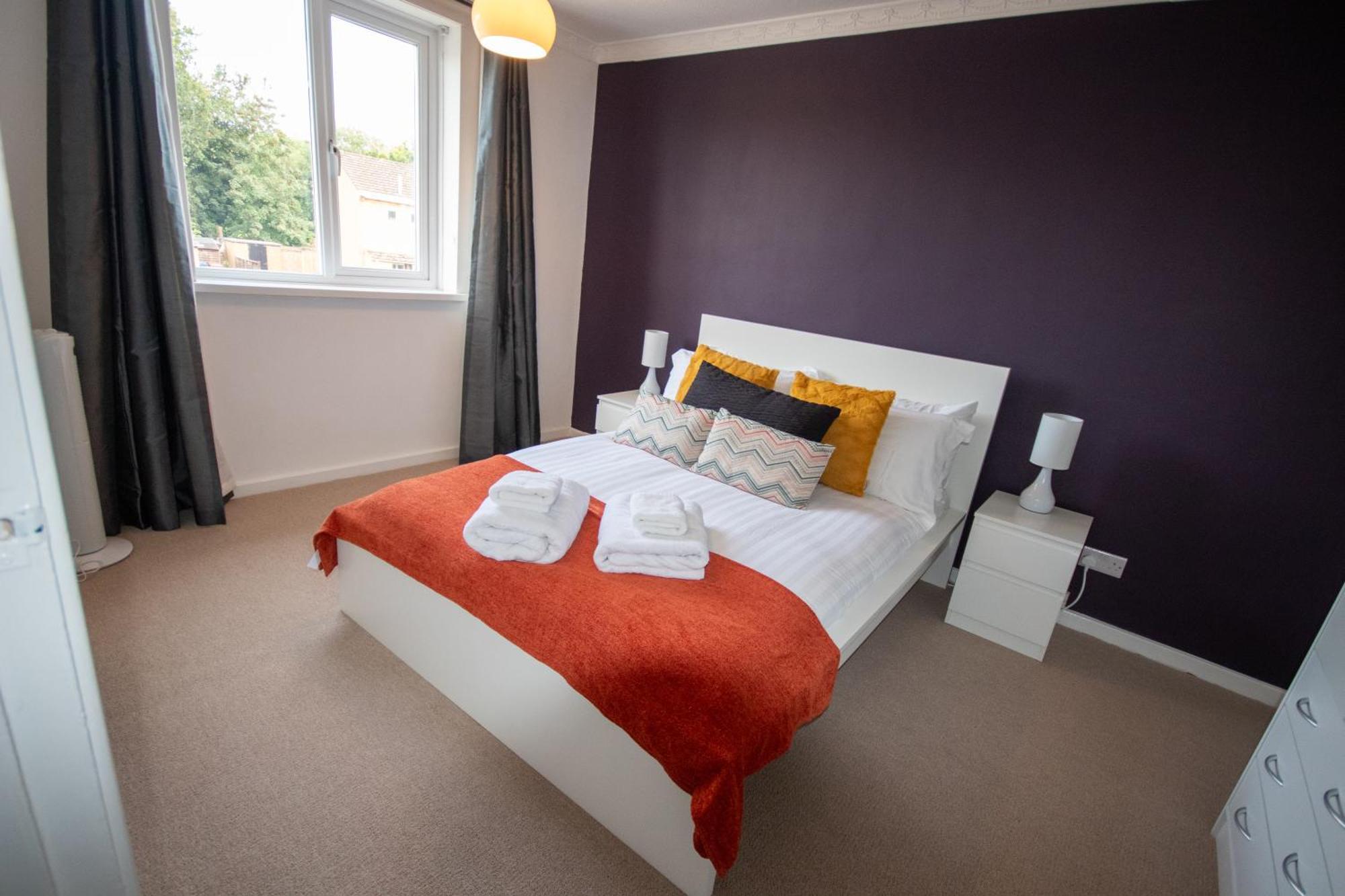 10min To Oxford - 3 Bedrooms - Sleeps 7 - Pets Ok Holiday home Kidlington